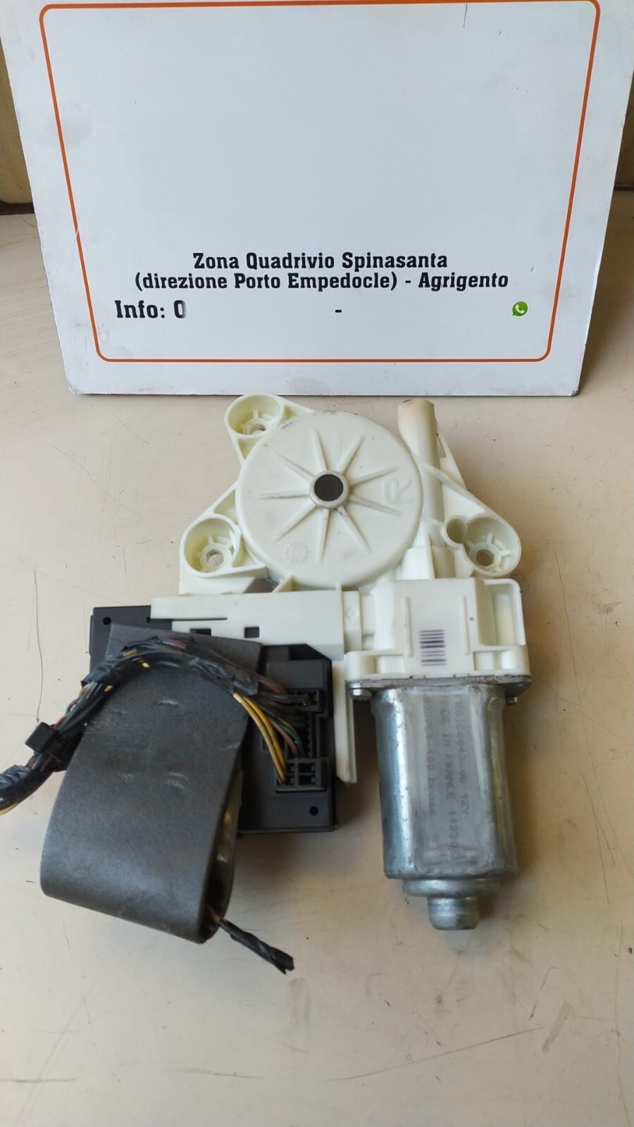 Motorino alzacristallo porta post. Destro - Immagine 1 di 3