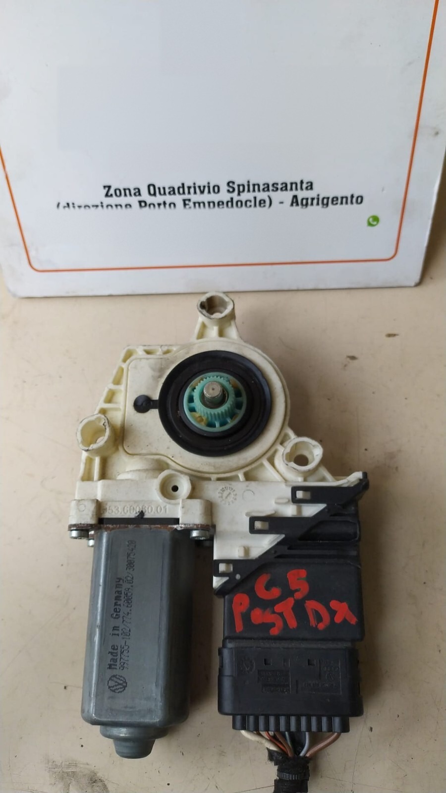 motorino alzacristallo posteriore destro - Immagine 1 di 4