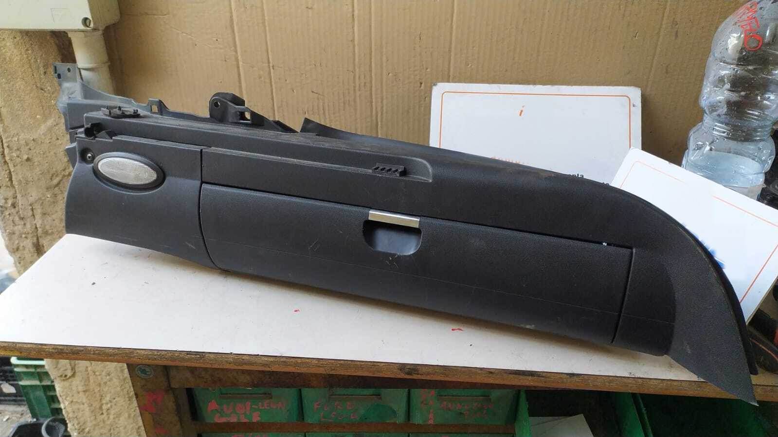 supporto cappelliera mensola baule rivestimento bagagliaio destro - Immagine 1 di 4