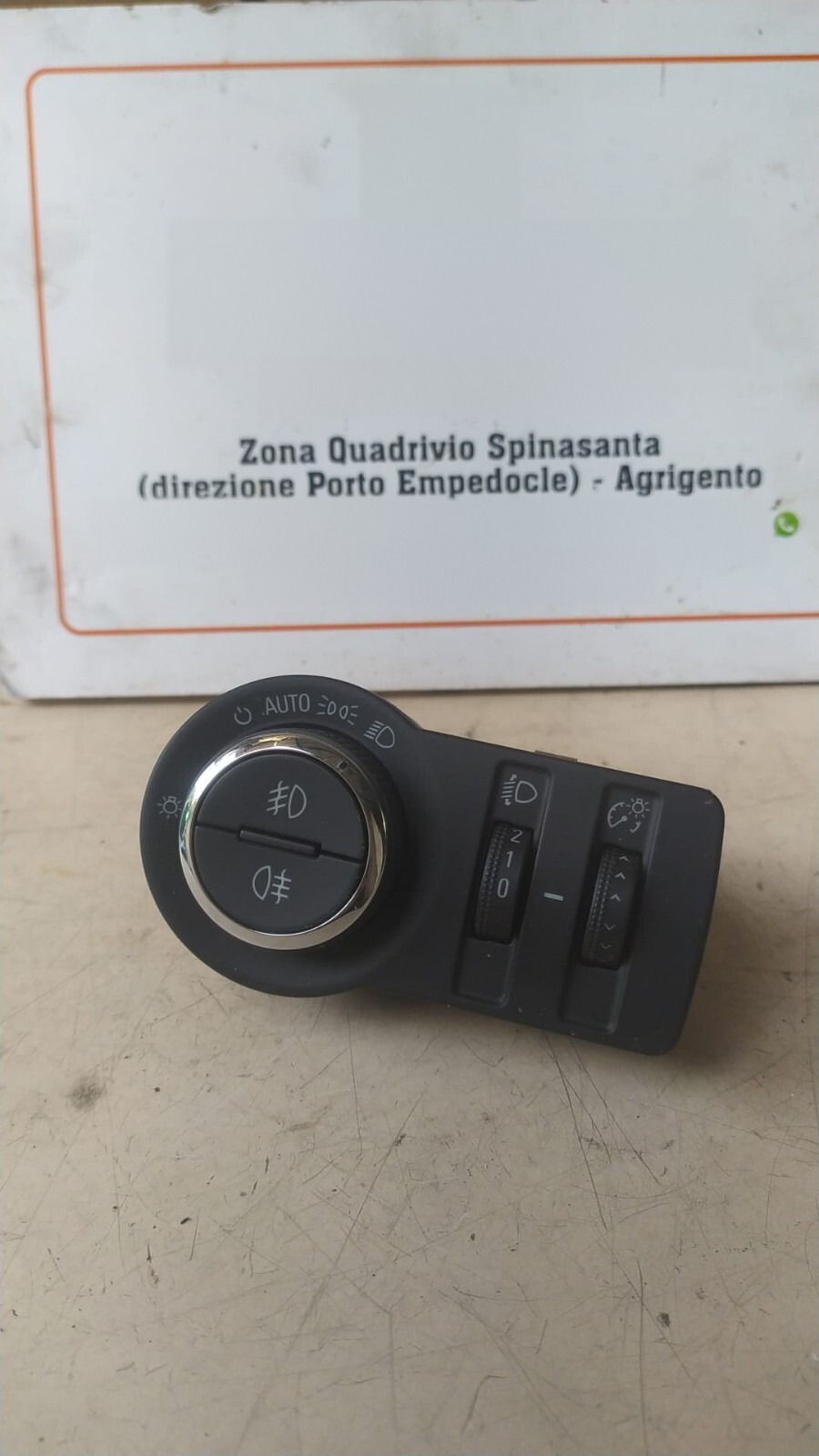 Interruttore blocco comando luci - Immagine 1 di 4