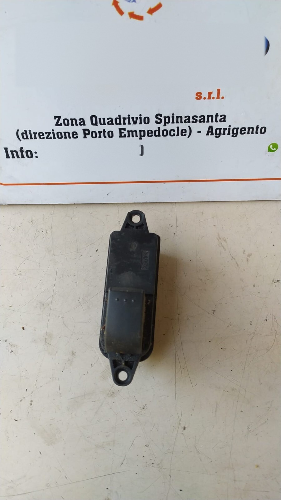 Interruttore alzacristalli porta ant. Destro - Immagine 1 di 3