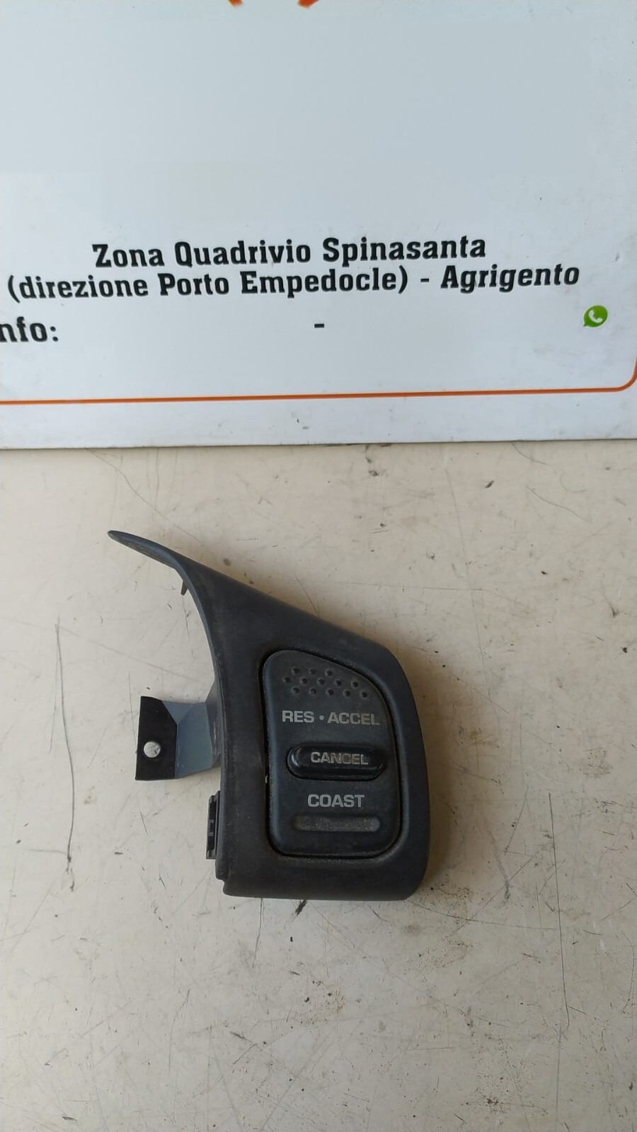 Blocco comandi multifunzioni Destro - Immagine 1 di 3