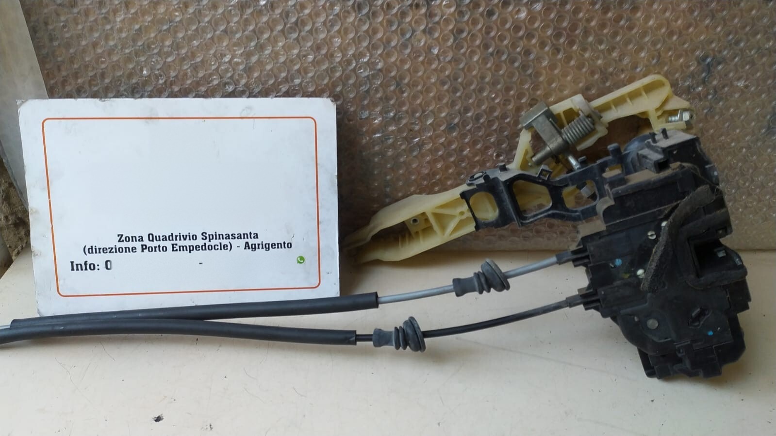 serratura porta con supporto anteriore destro - Immagine 1 di 4