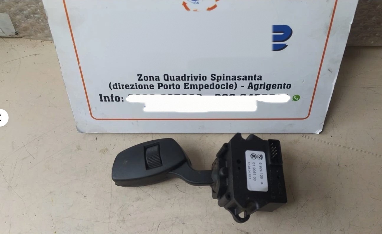 devioluci leva tergicristallo destro - Immagine 1 di 4