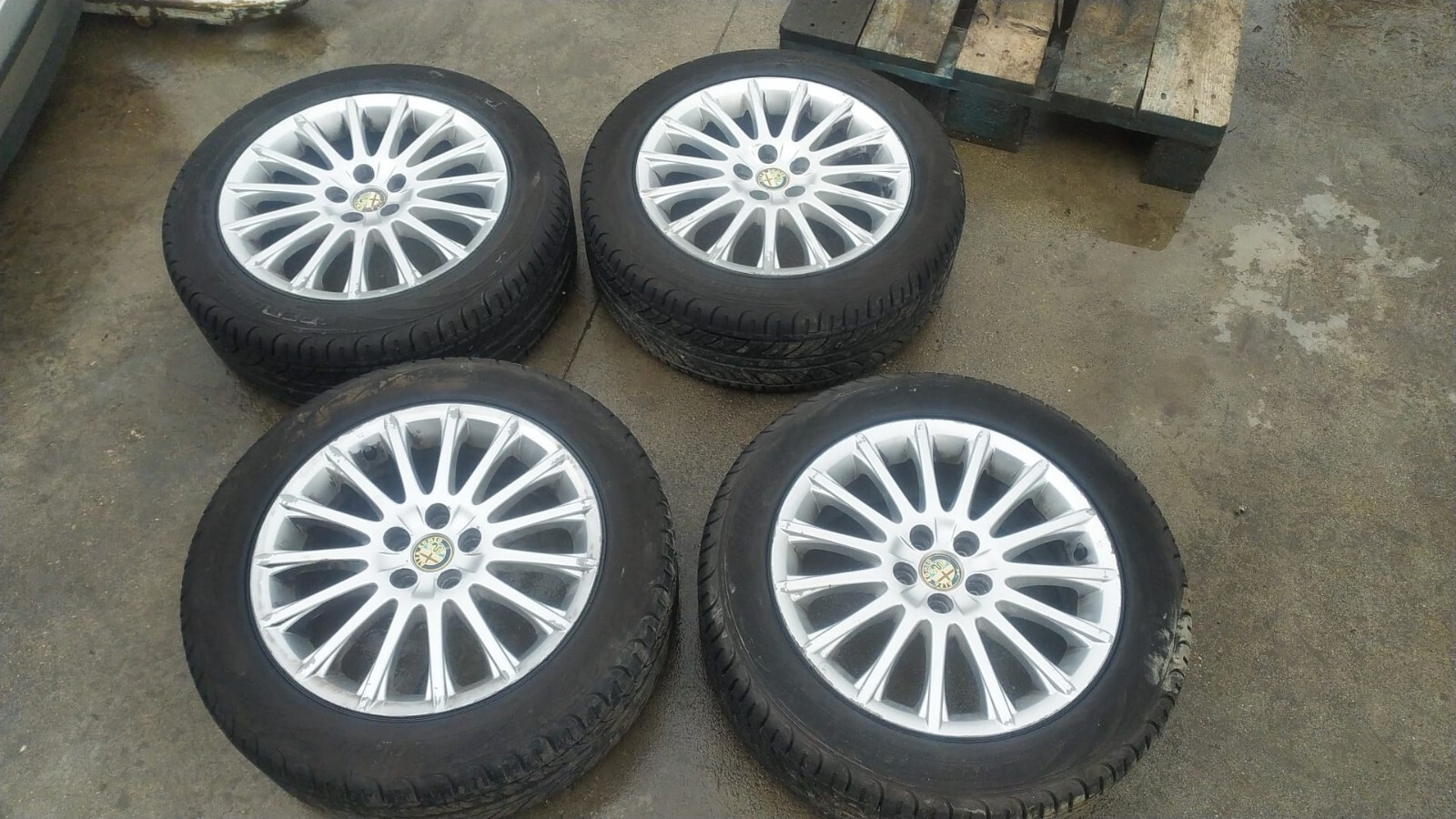 cerchio cerchi in lega raggio 16 r16 no gomme - Immagine 1 di 9