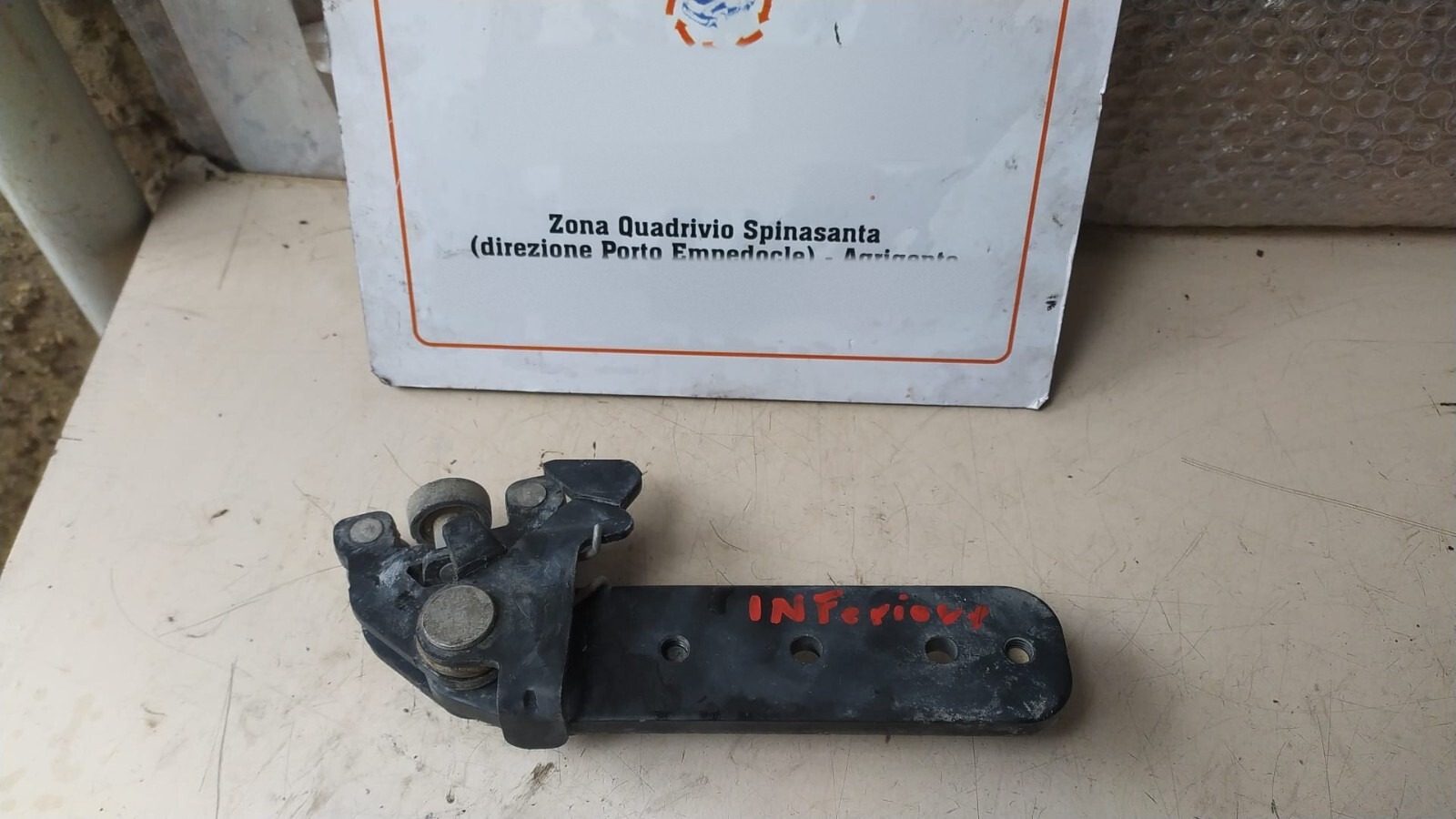 Carrello guida inf. porta scorrevole Destro - Immagine 1 di 3