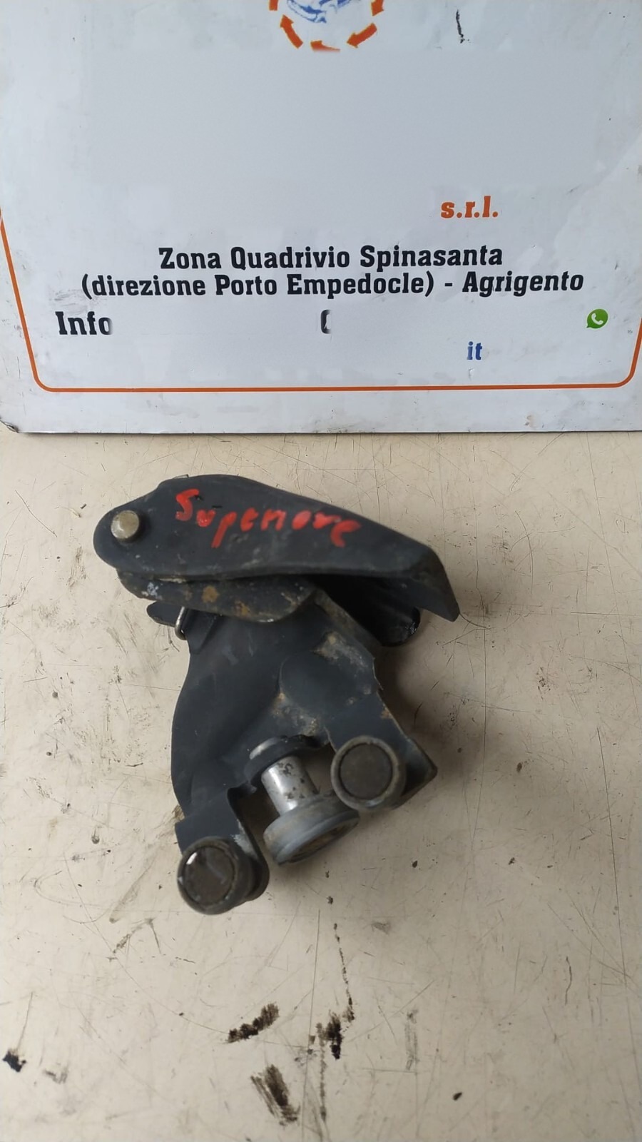 cerniera rullo carrello superiore porta scorrevole destro - Immagine 1 di 3