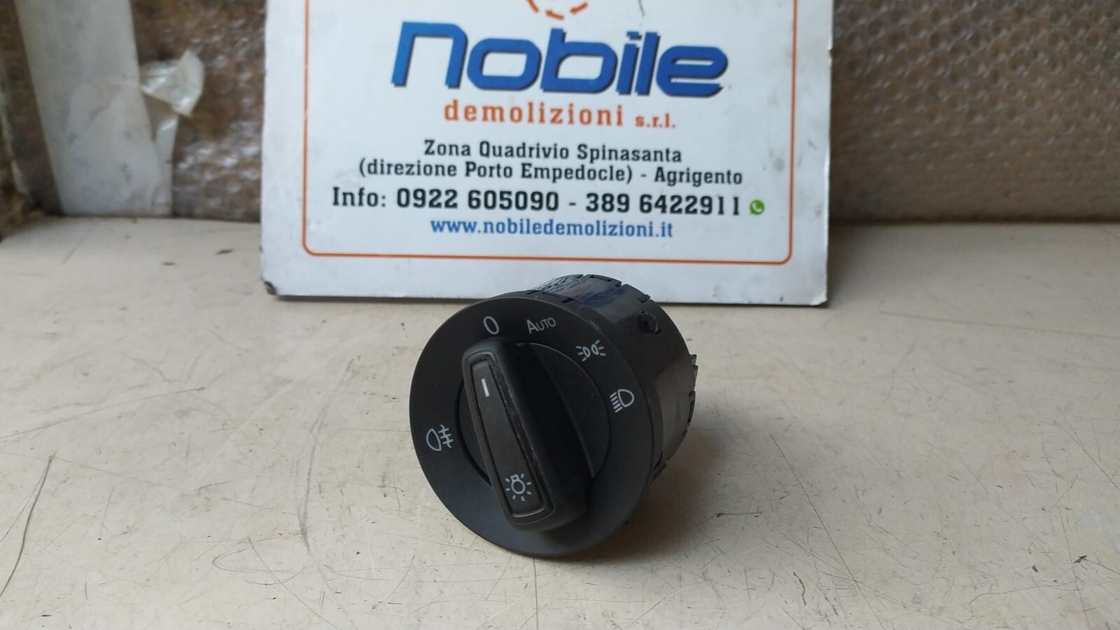 Interruttore Blocco Comando Luci (Volkswagen) 5G0941431S Usato