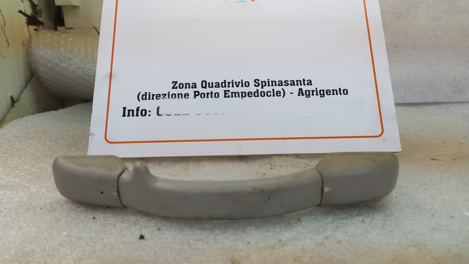 Maniglia int. post. tetto - Immagine 1 di 3