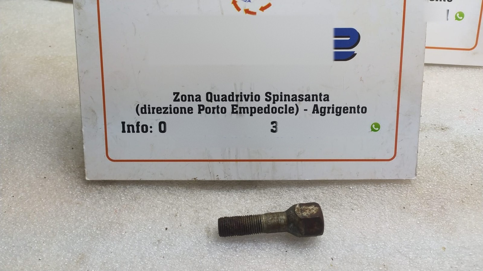 Bulloni perni cerchi auto - Immagine 1 di 3