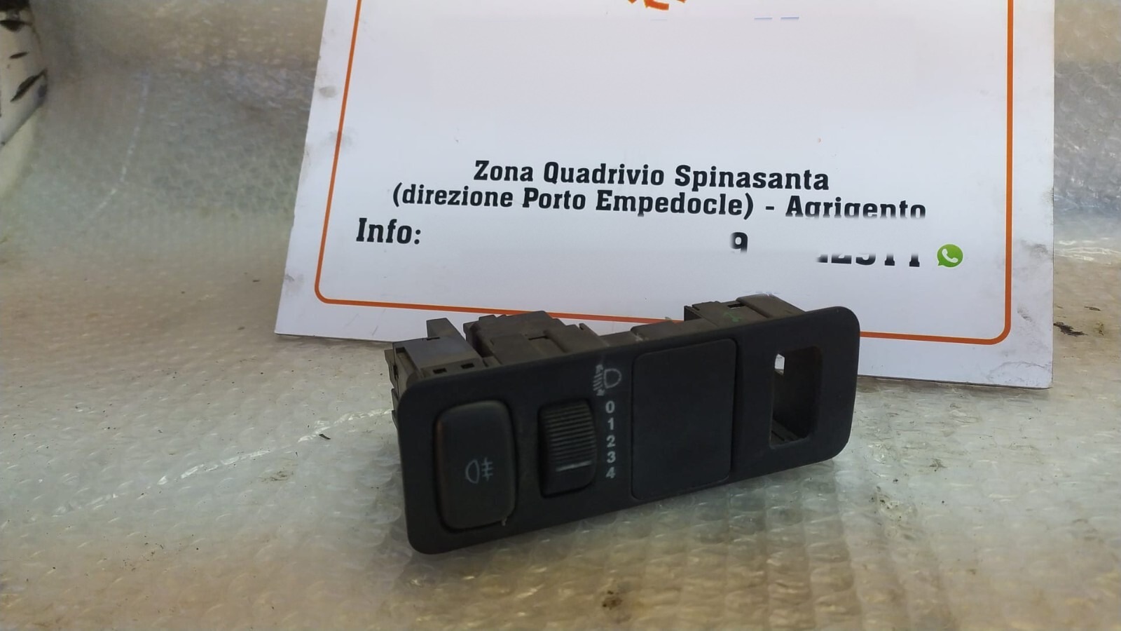 Interruttore blocco comando luci - Immagine 1 di 4