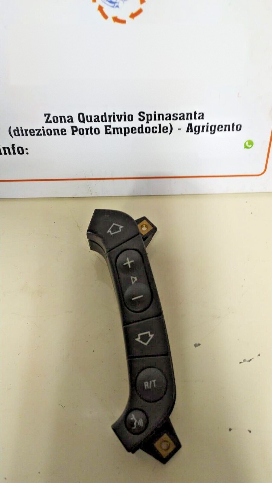 Blocco volante multifunzione Destro - Immagine 1 di 4