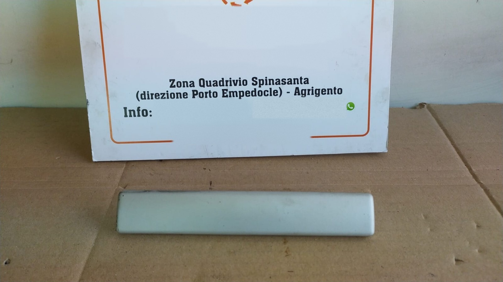 cornice modanatura cruscotto - Immagine 1 di 5