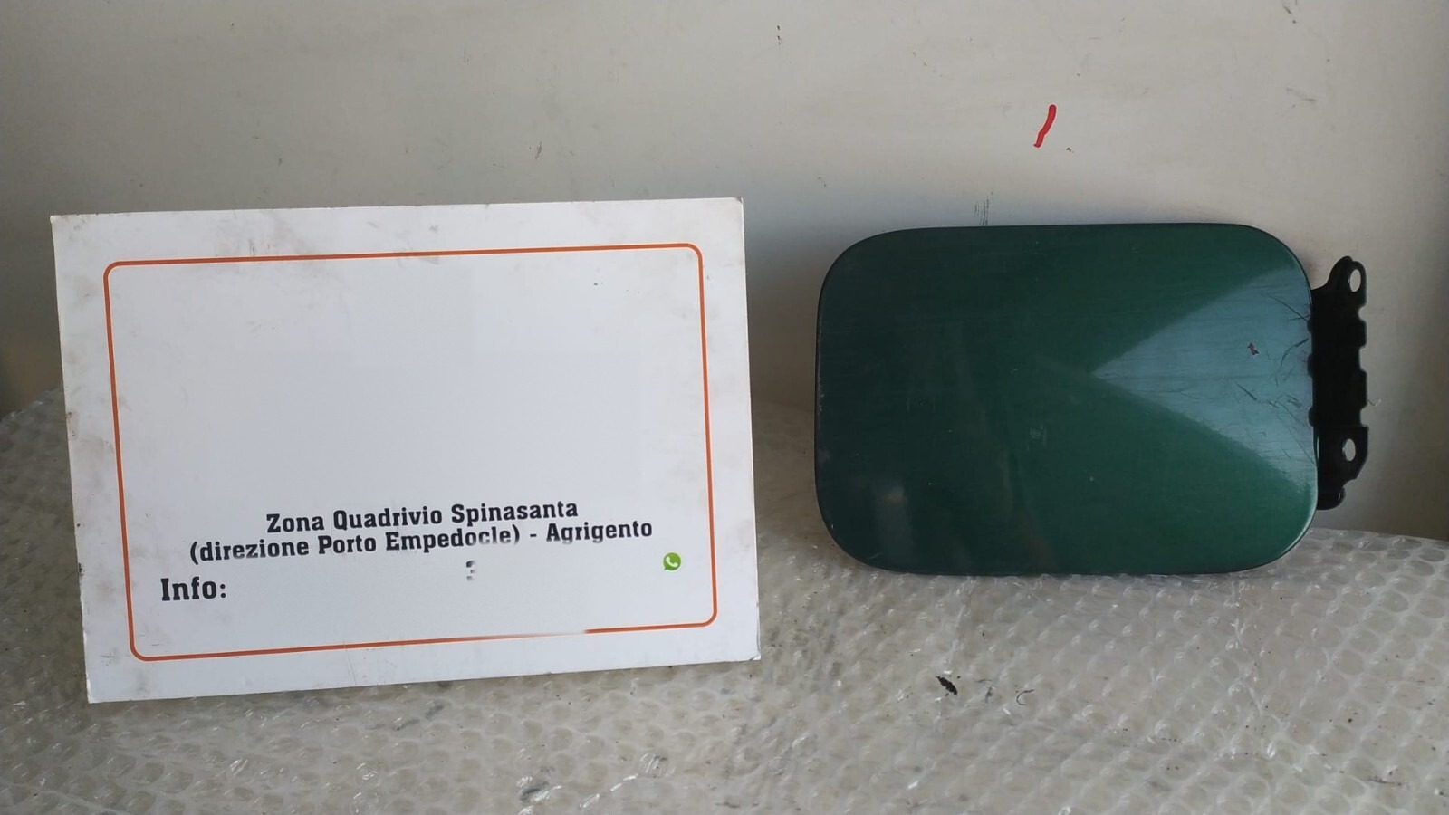 Sportello carburante - Immagine 1 di 4