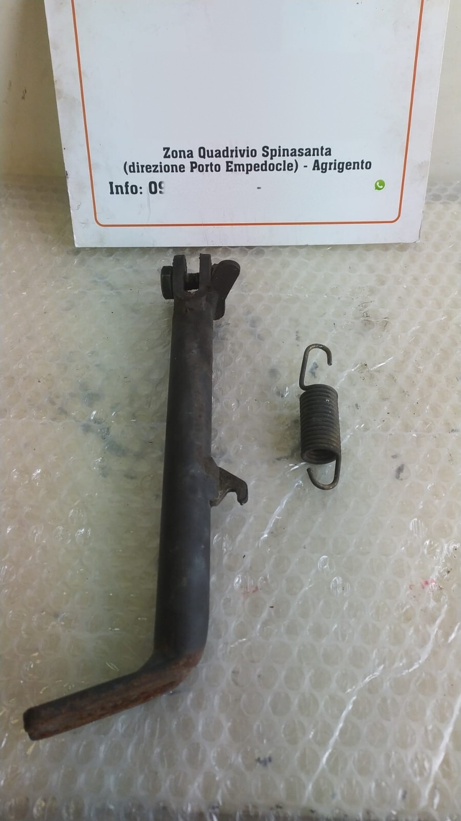 cavalletto laterale motore sinistro - Immagine 1 di 3