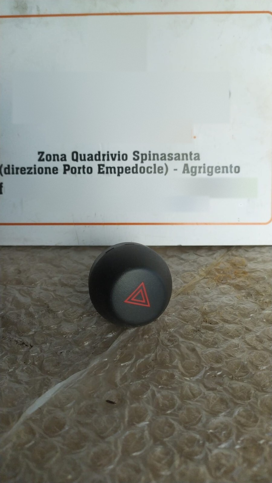 Interruttore Luci Emergenza (Toyota) 15B060 Usato