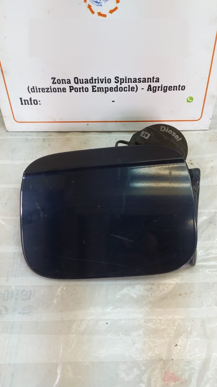 Sportello carburante - Immagine 1 di 4