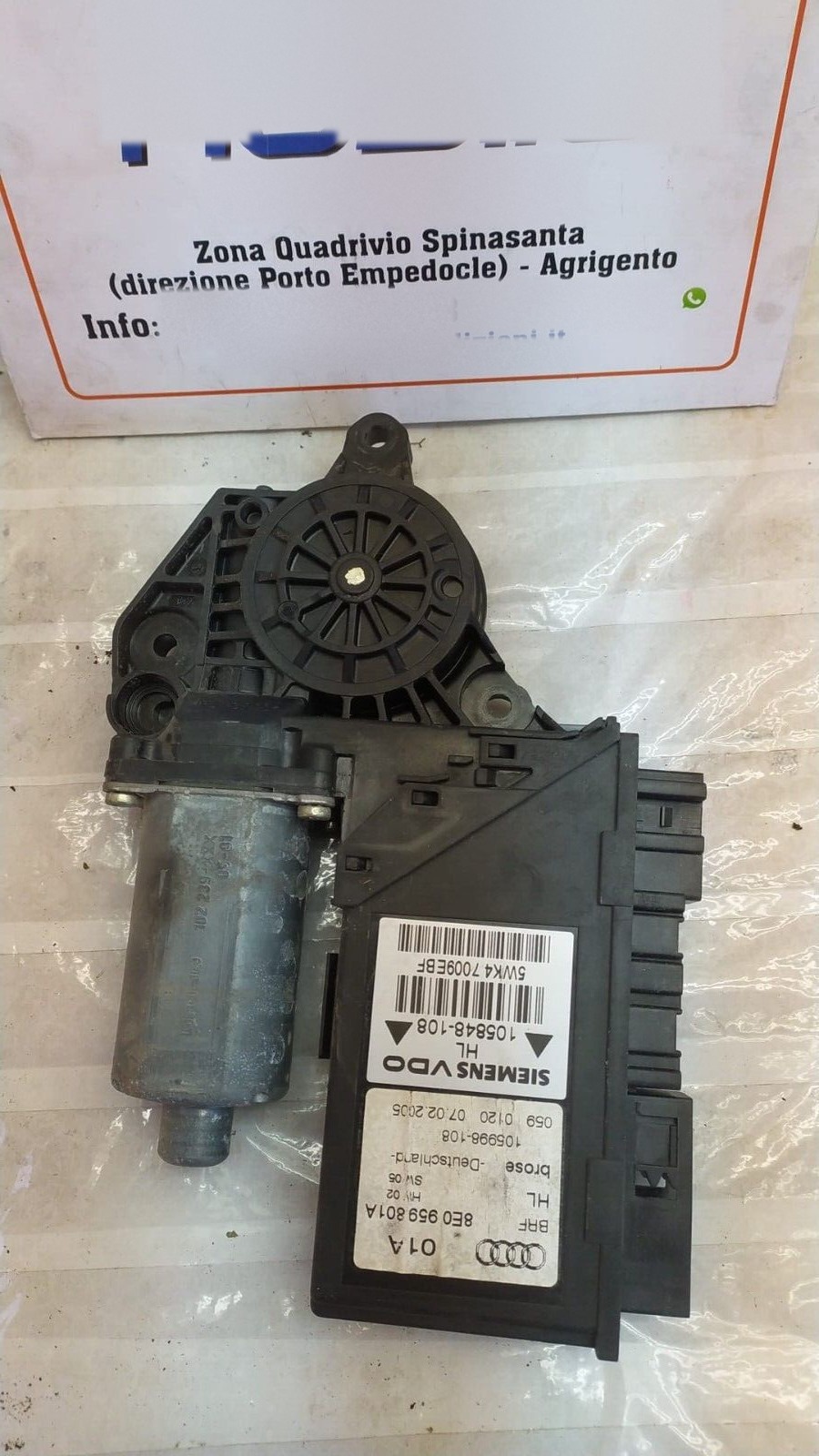Motorino alzacristallo porta post. Sinistro - Immagine 1 di 5