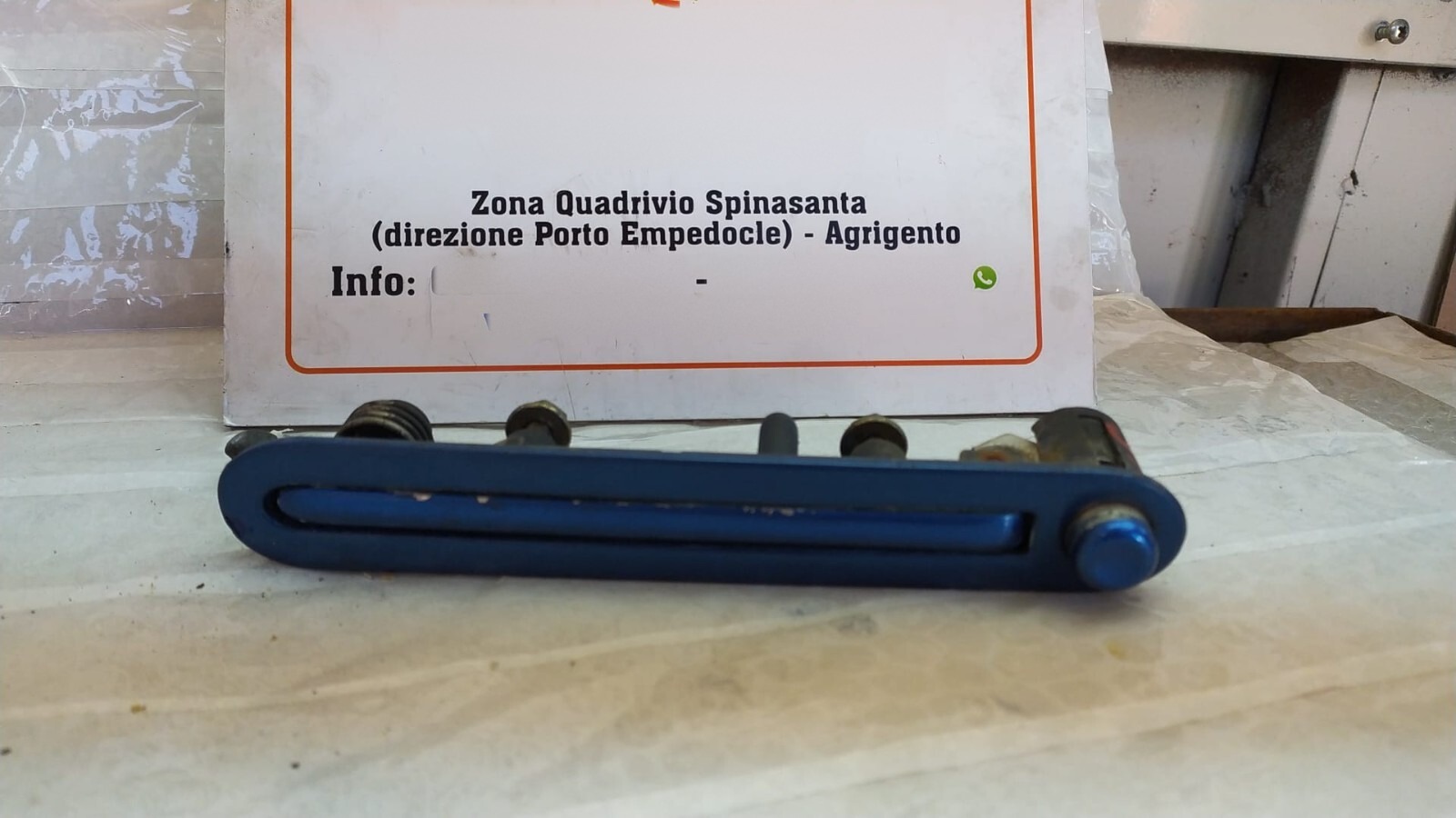 maniglia porta ant. sinistro - Immagine 1 di 4