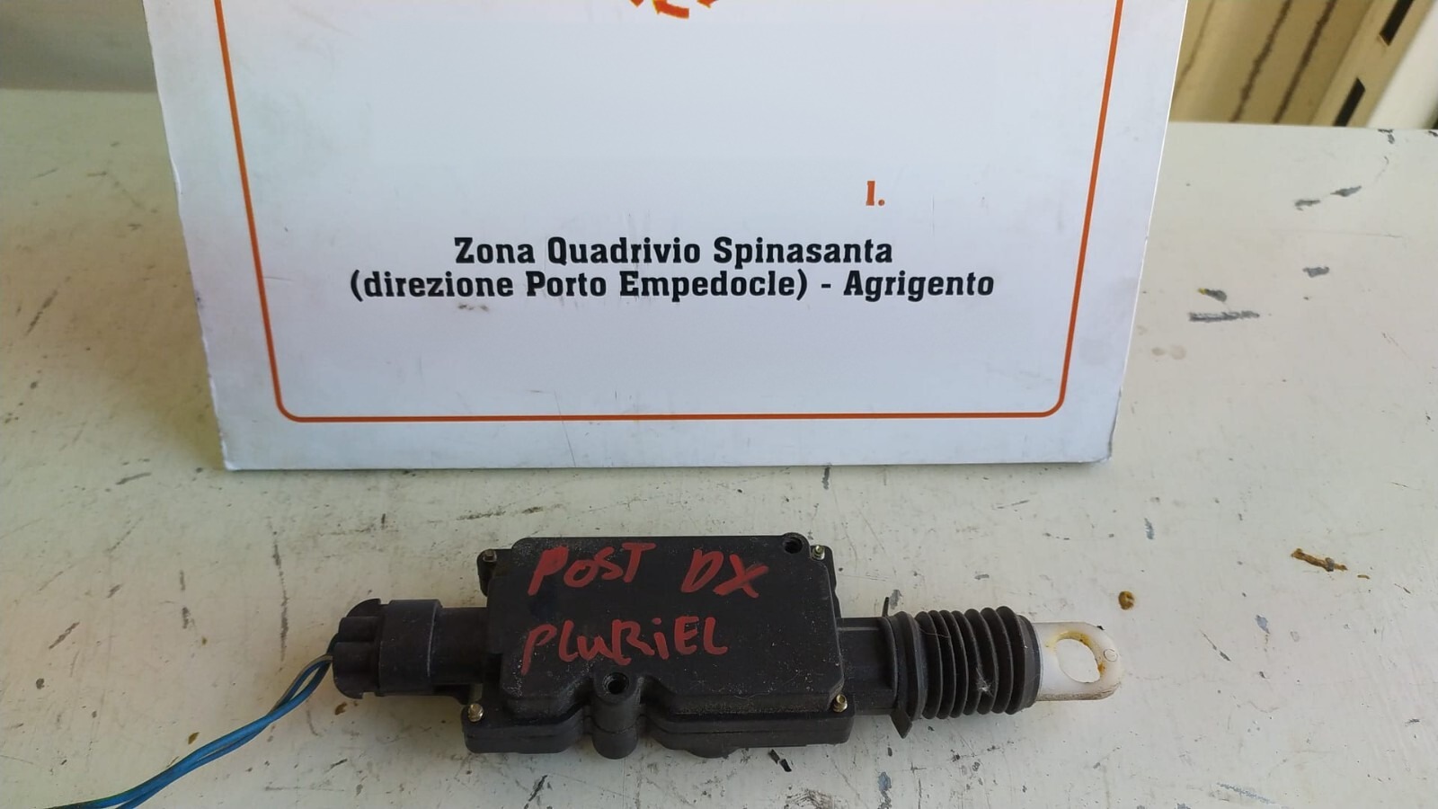 Attuatore Chiusura Portello Post. Citroen C3 PLURIEL (05/03>11/10<) Usato