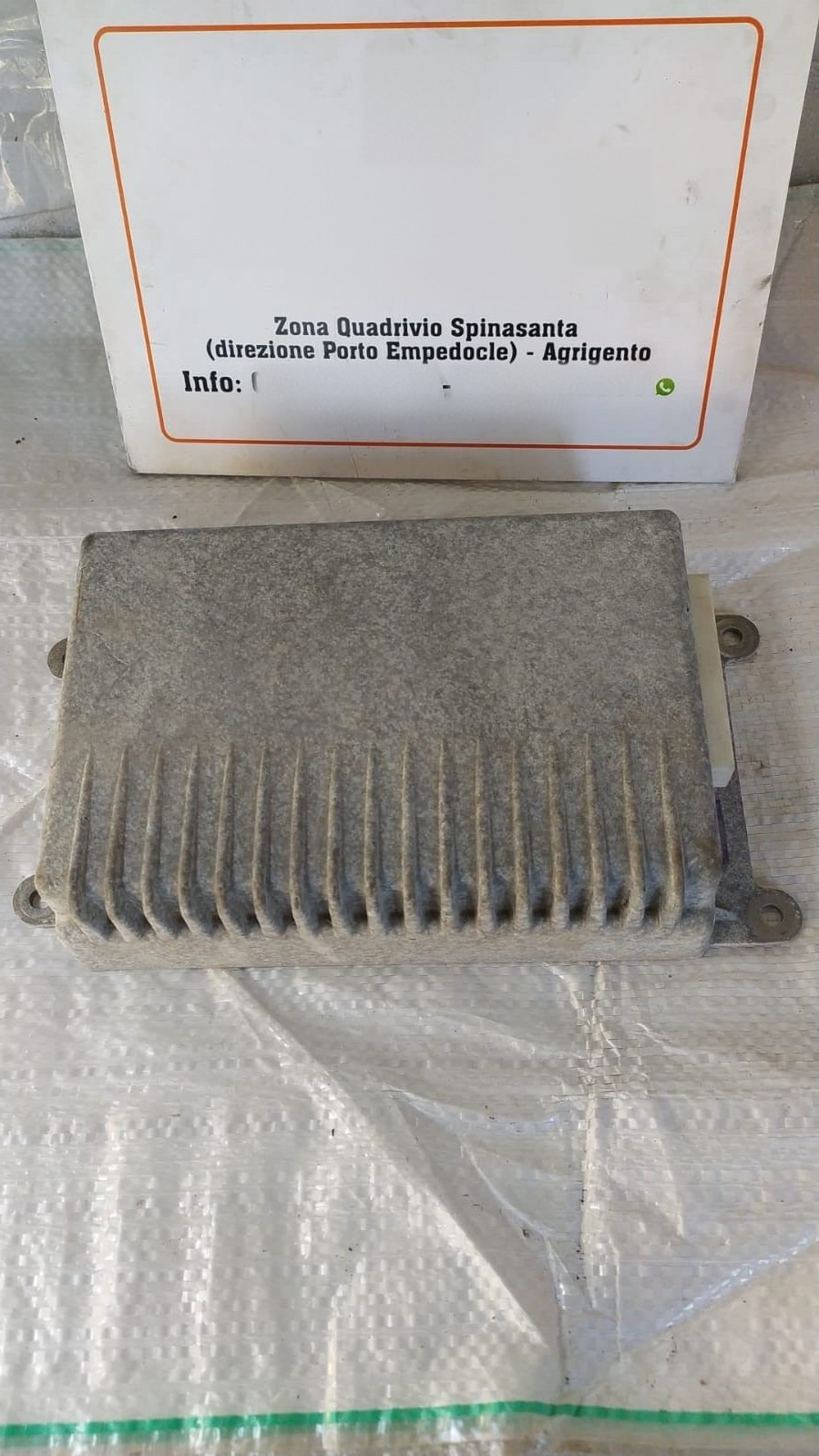 Amplificatore Hi-fi Lancia THESIS (SJ) (06/02>04/08<) 60674705 60674705 Usato