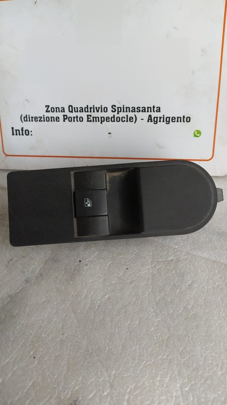 Interruttore alzacristalli porta ant. Destro - Immagine 1 di 3