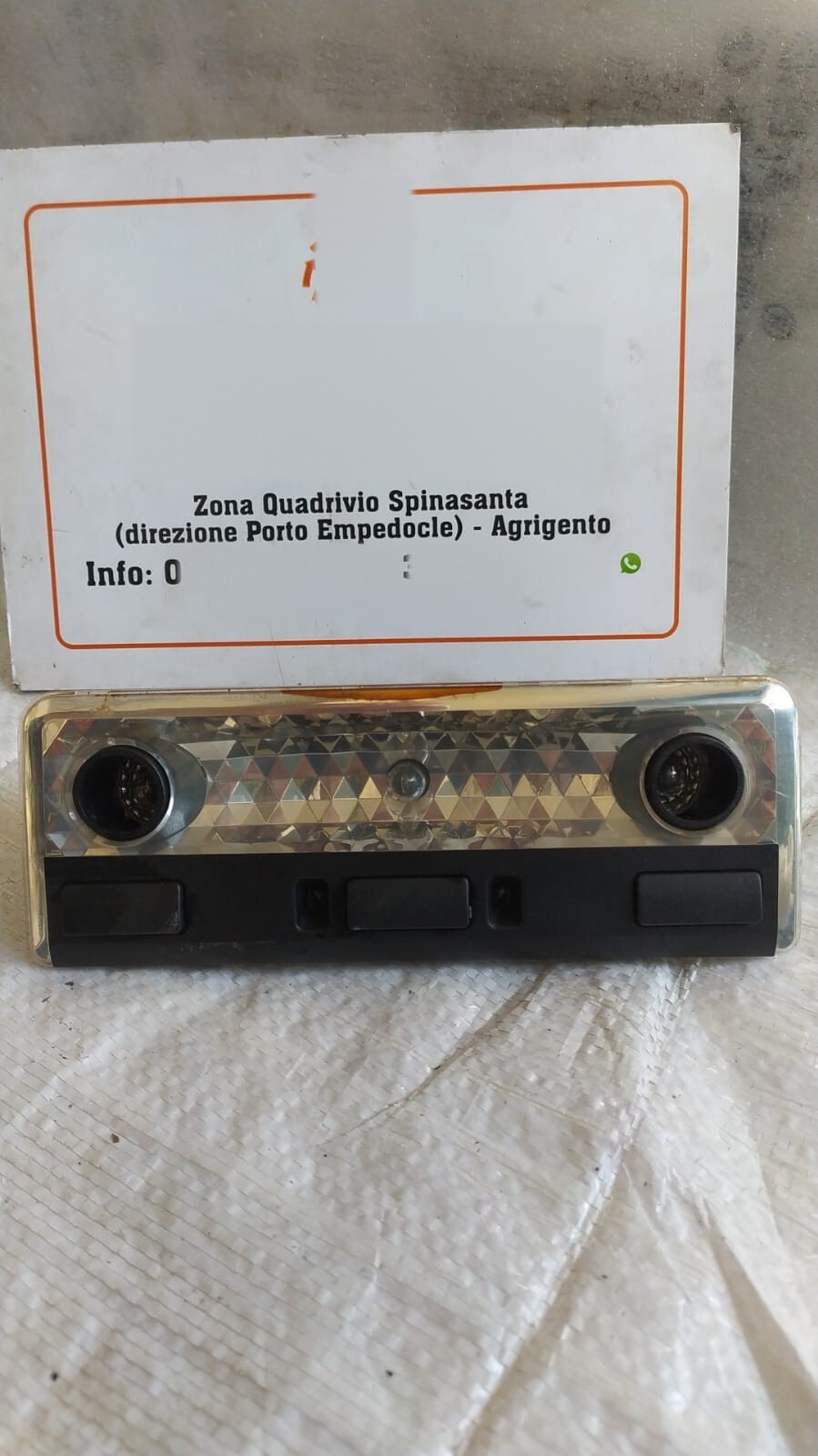 luce cortesia post. tetto - Immagine 1 di 5