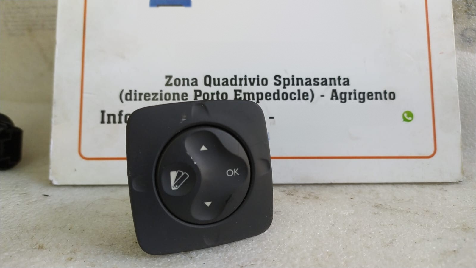 interruttore pulsante comando computer di bordo - Immagine 1 di 4