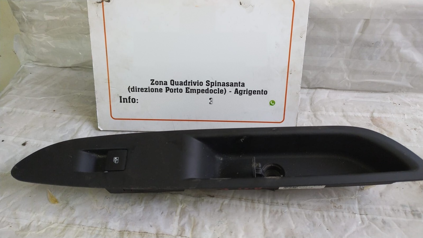 Interruttore alzacristalli porta post. Sinistro - Immagine 1 di 5