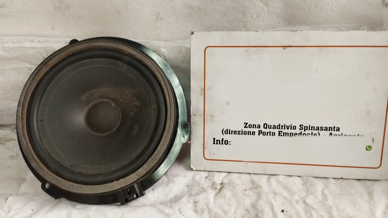 altoparlante cassa audio porta - Immagine 1 di 5