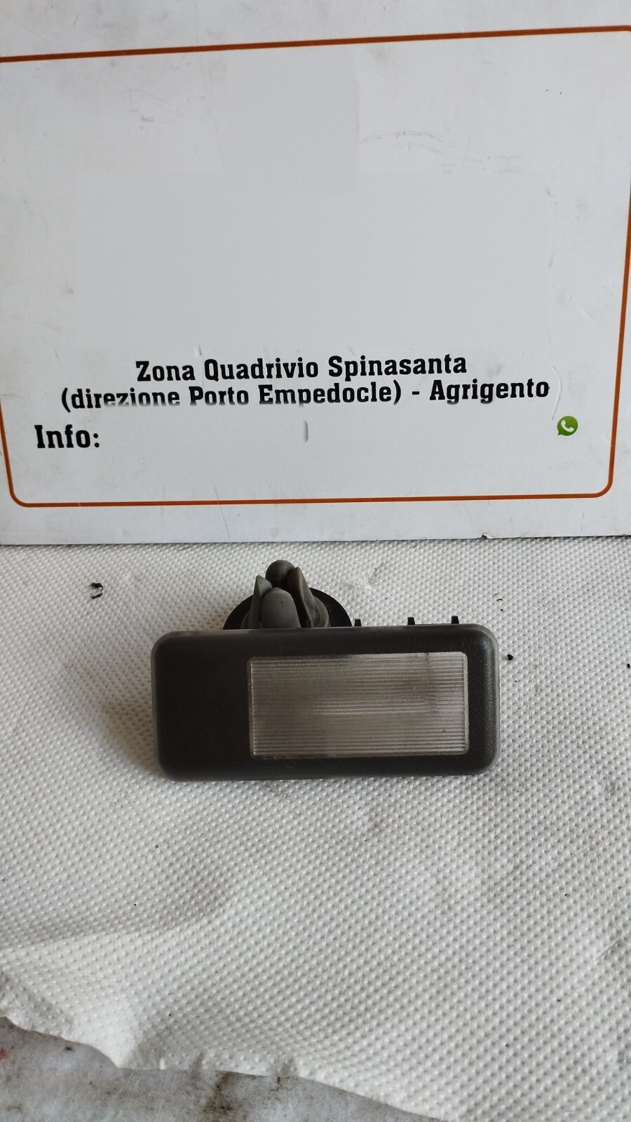 Luce cortesia specchietto parasole Destro - Immagine 1 di 4