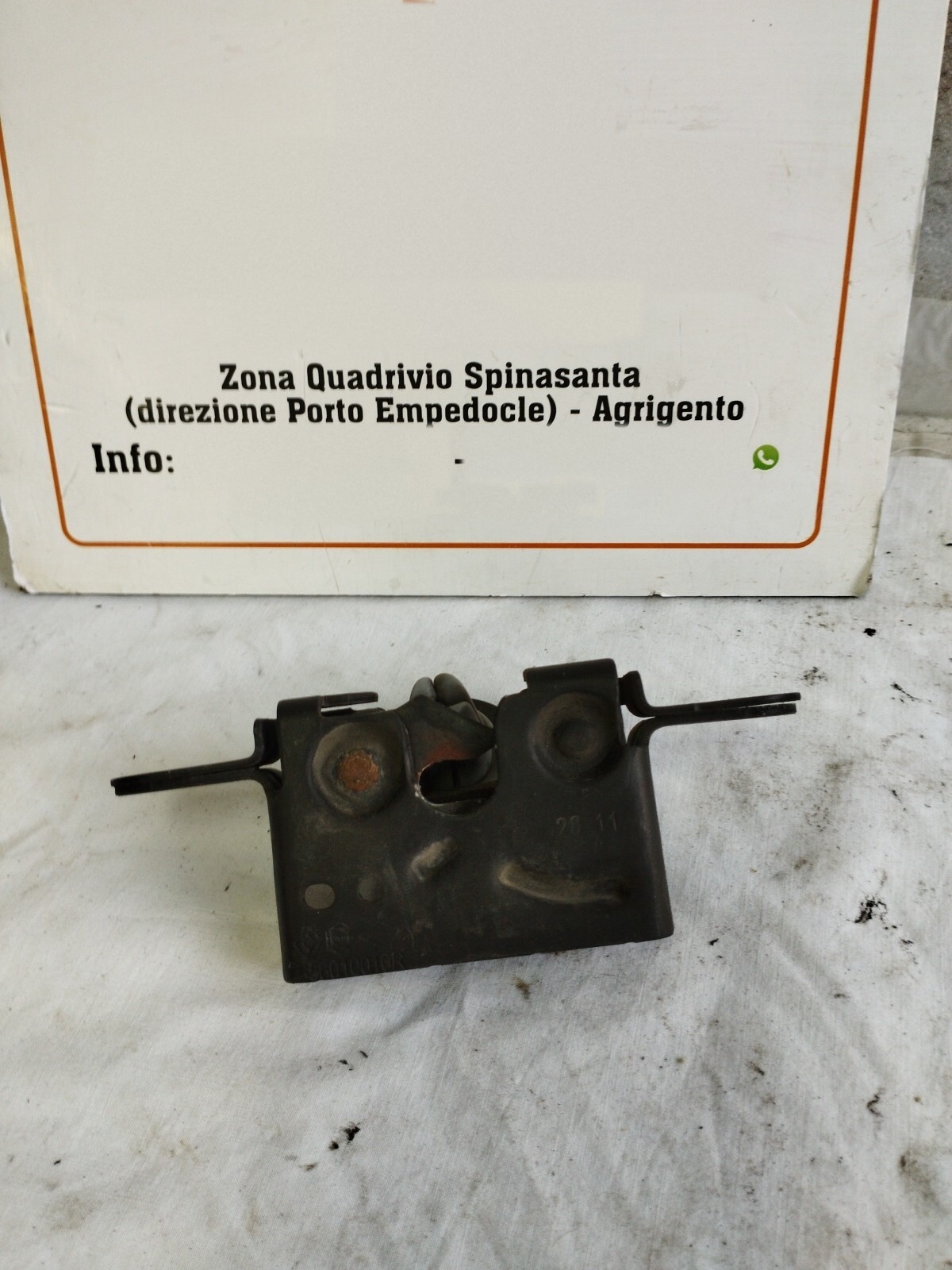 serratura cofano ant. - Immagine 1 di 5
