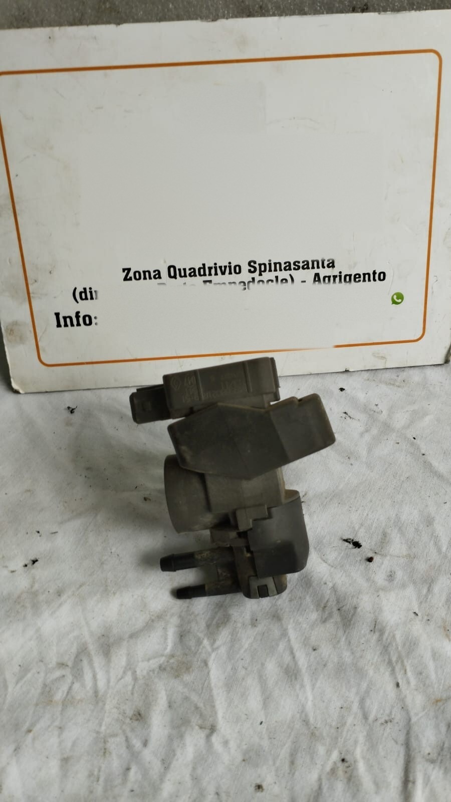 motorino pompa vaschetta acqua tergicristalli - Immagine 1 di 3