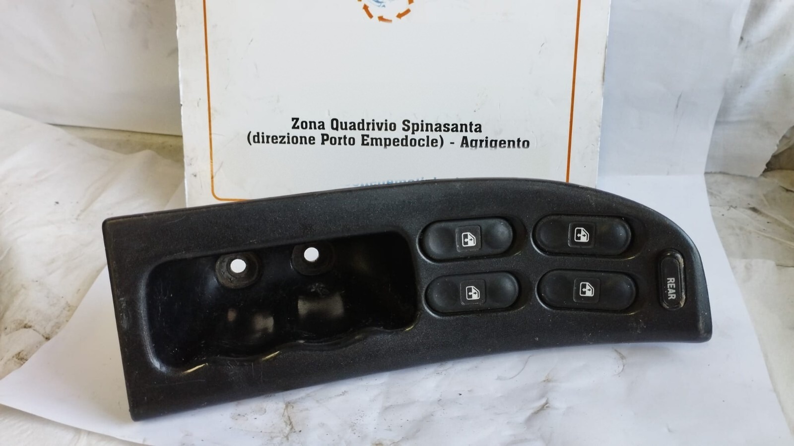 Interruttore alzacristalli porta ant. Sinistro - Immagine 1 di 6