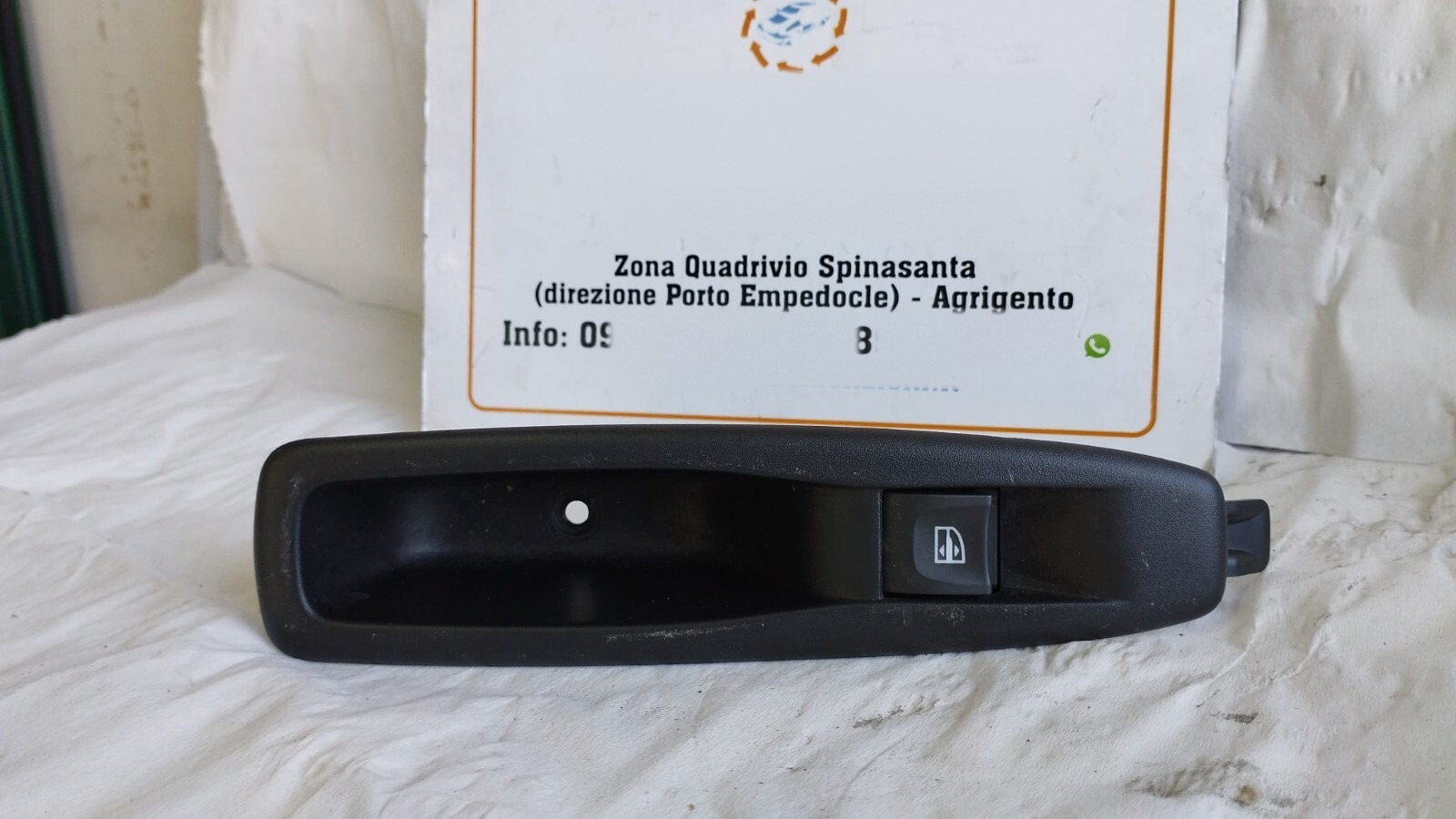 Interruttore alzacristalli porta post. - Immagine 1 di 5