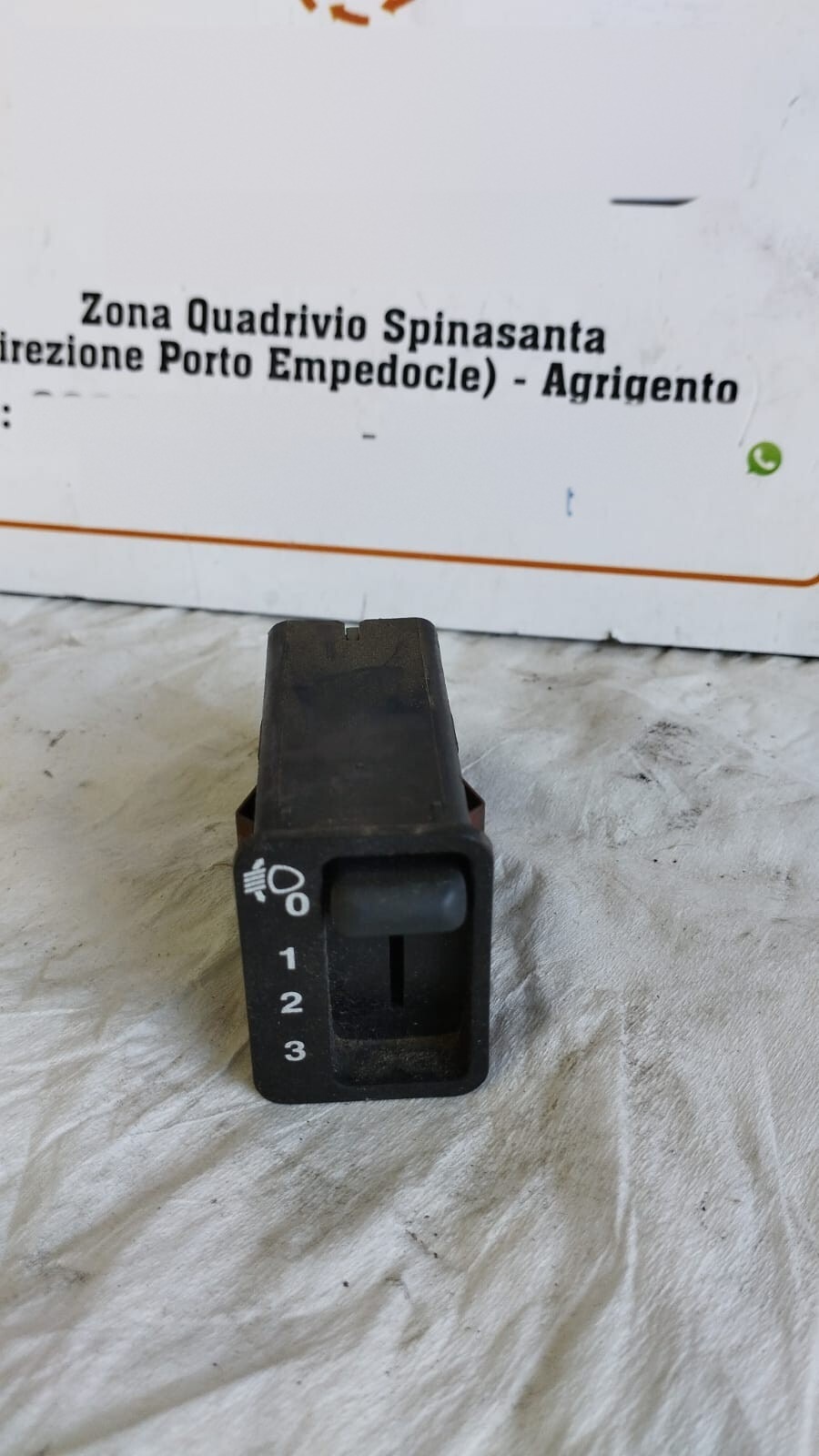 Interruttore blocco comando luci - Immagine 1 di 3