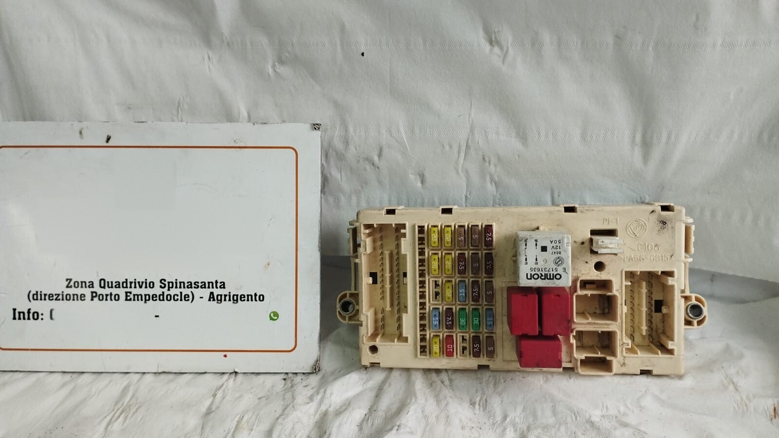 scatola fusibili - Immagine 1 di 4