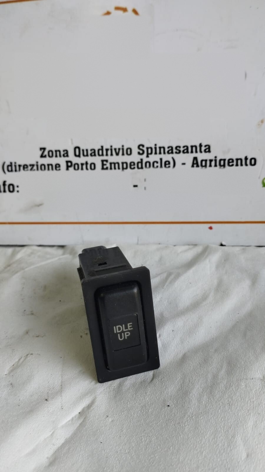 interruttore pulsante idle up fari - Immagine 1 di 3