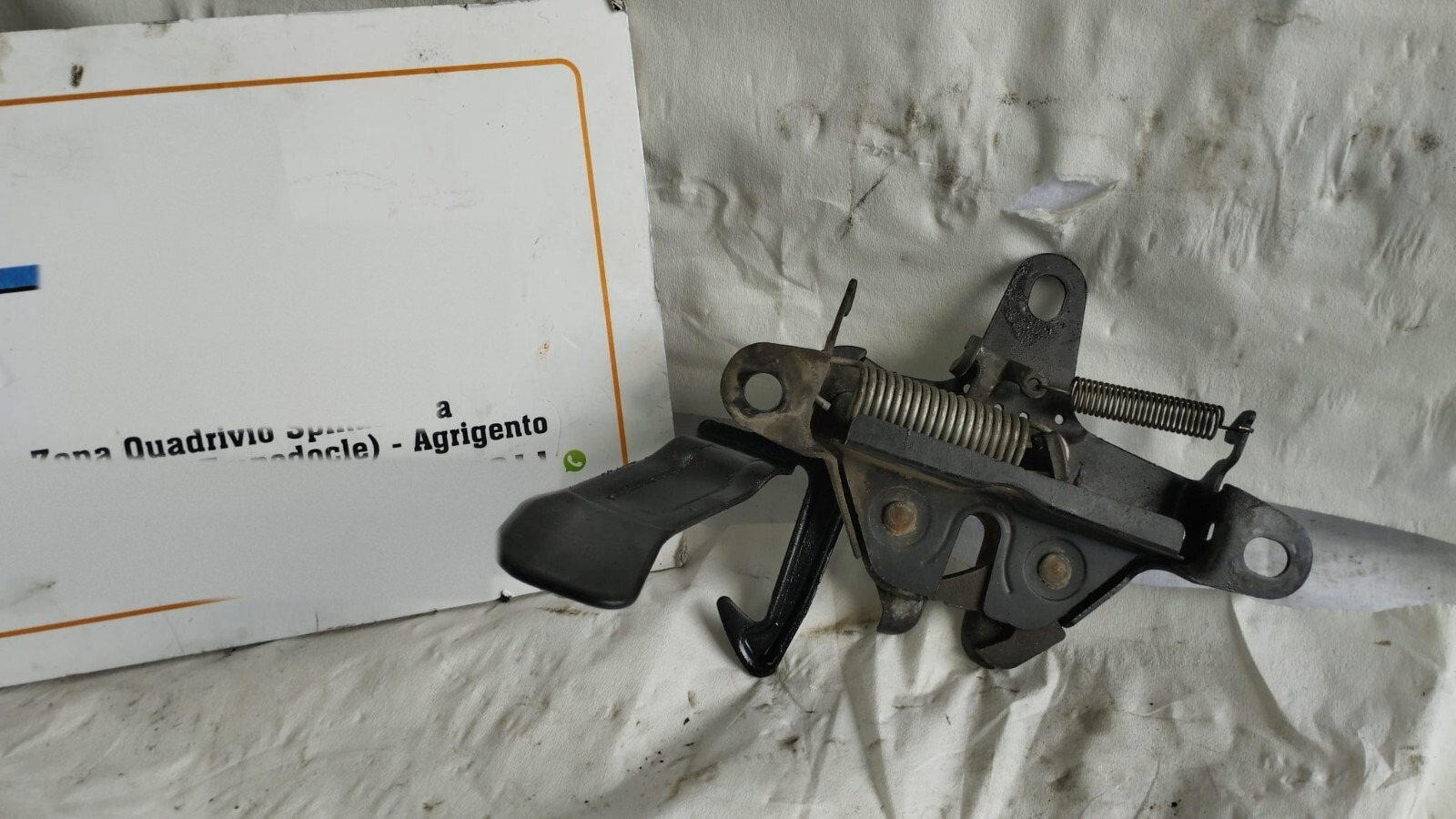 serratura cofano ant. - Immagine 1 di 4