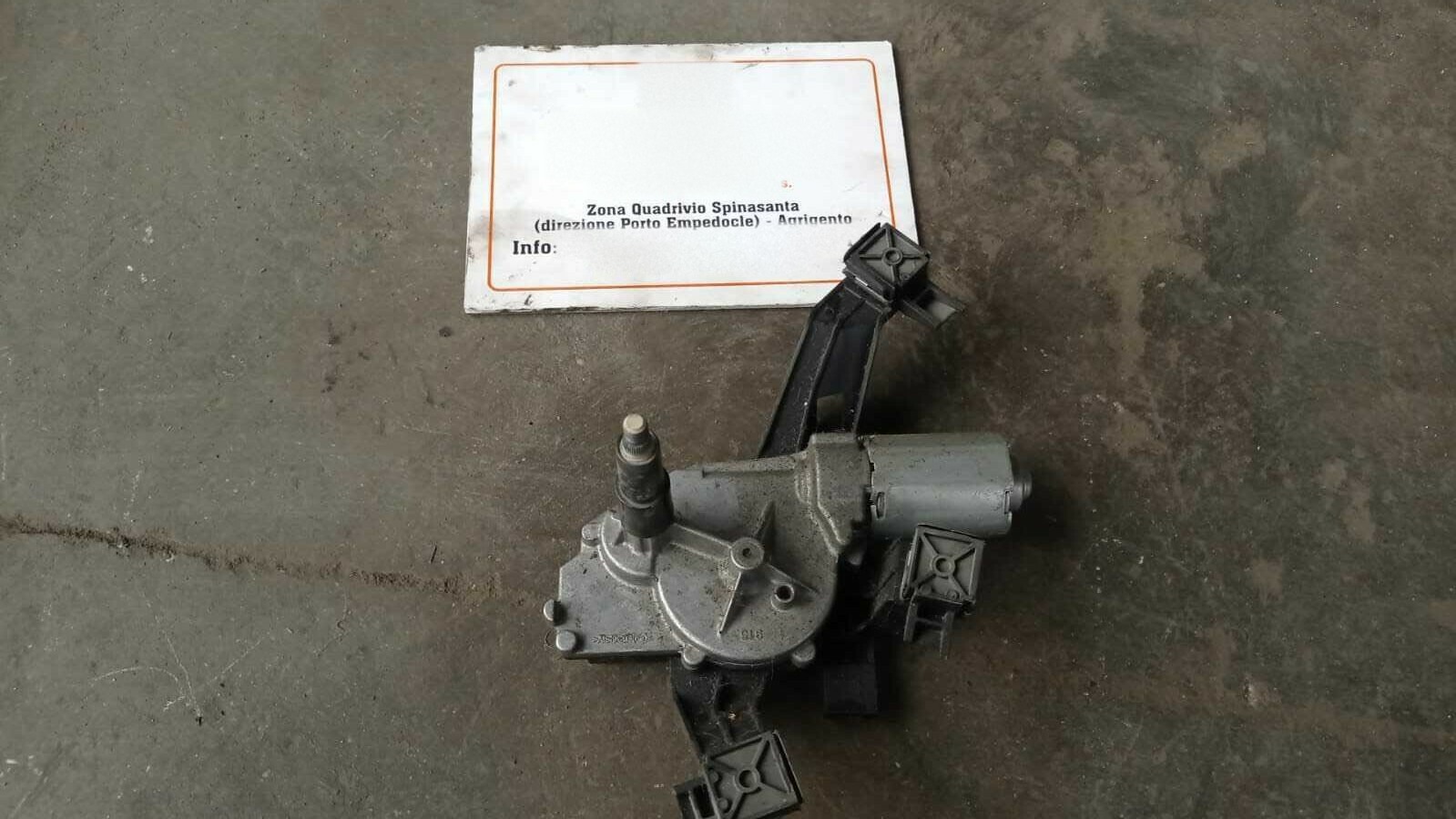 Motorino Tergilunotto (Peugeot) 0390201813 Usato