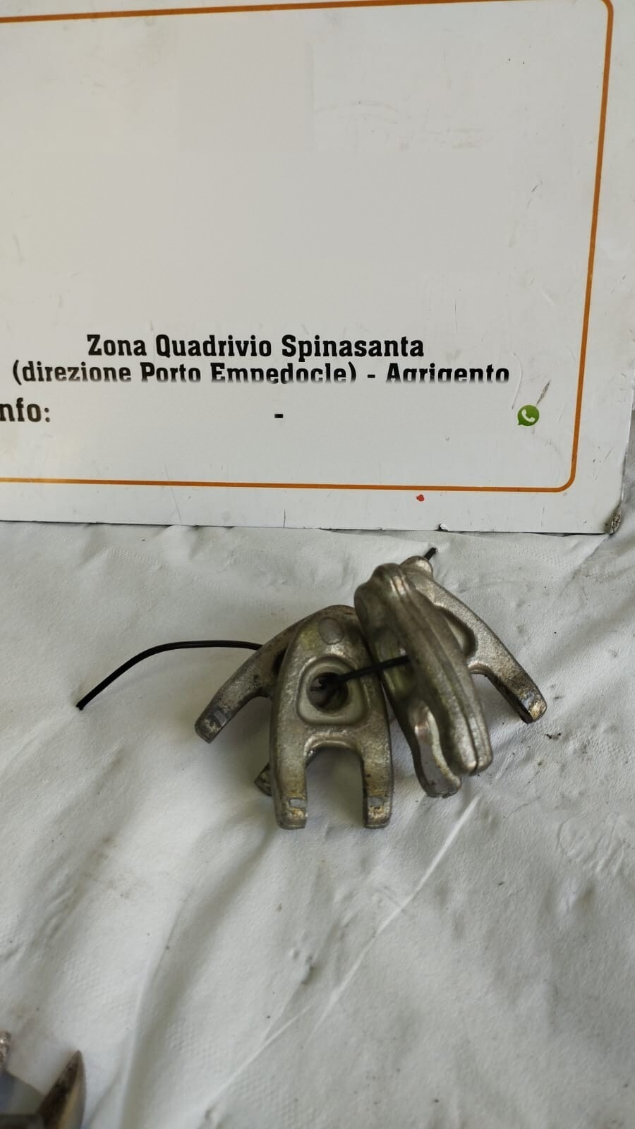 castelletto supporto fermo iniettore - Immagine 1 di 3