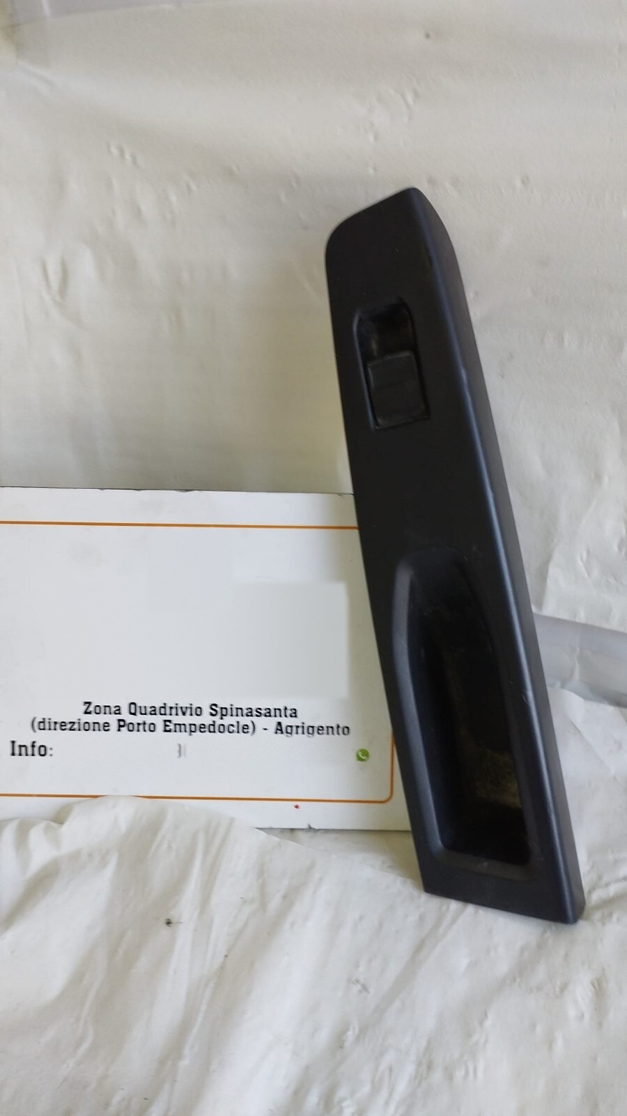 Interruttore alzacristalli porta post. Sinistro - Immagine 1 di 6