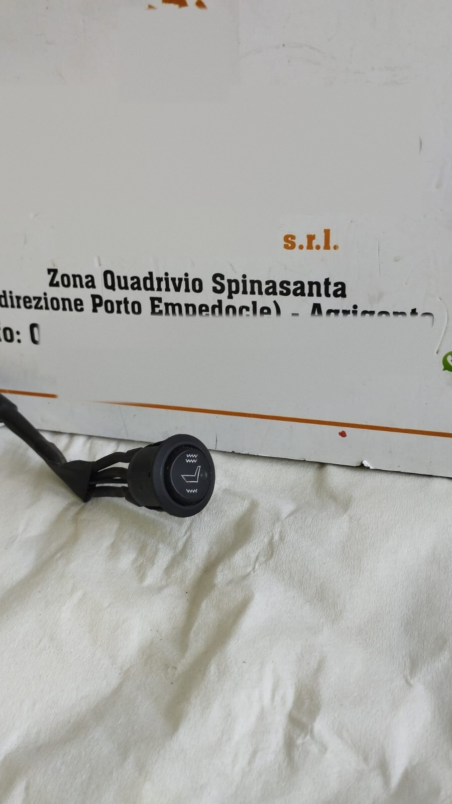interruttore sedile ant. riscaldabile - Immagine 1 di 4