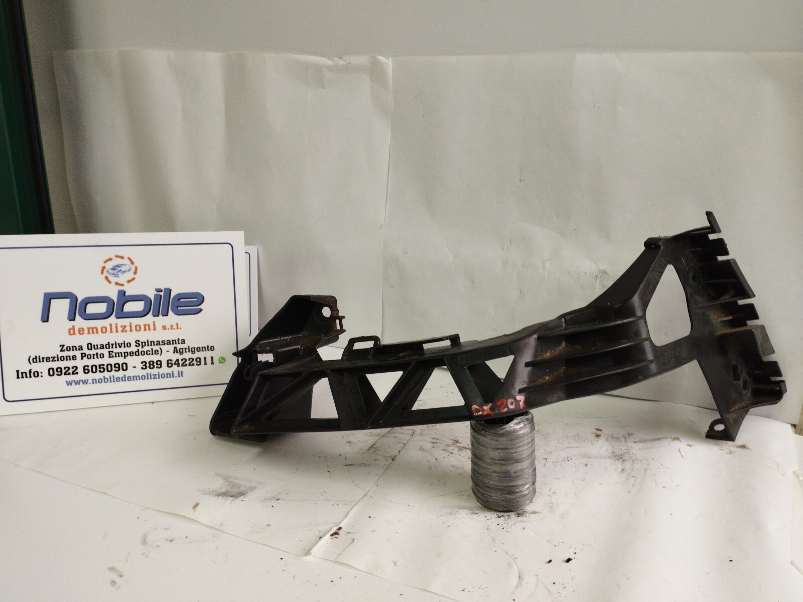 Staffa Supporto Paraurti Posteriore Destro (Peugeot) 9649679180 Usato