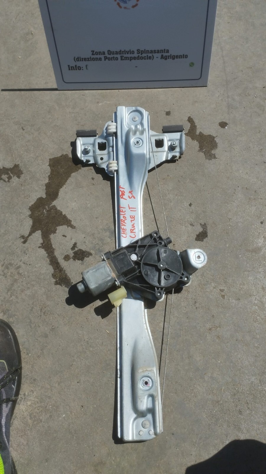 Motorino alzacristallo porta post. Sinistro - Immagine 1 di 6