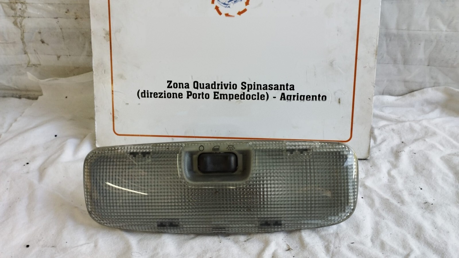 blocco comando luci cortesia int. abitacolo - Immagine 1 di 4