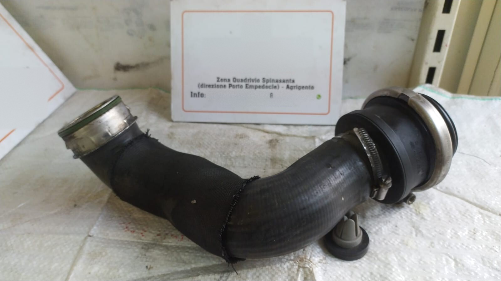 Manicotto Lat. Scambiatore Aria/aria (Mercedes) Usato