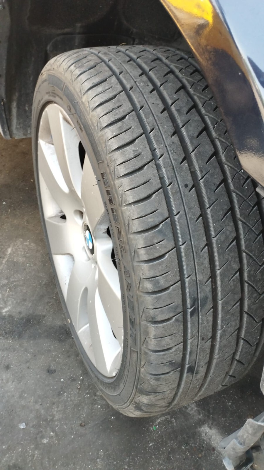 Pneumatico Pneumatici Gomma Raggio 18 R18 245/40/18 (Bmw) Usato