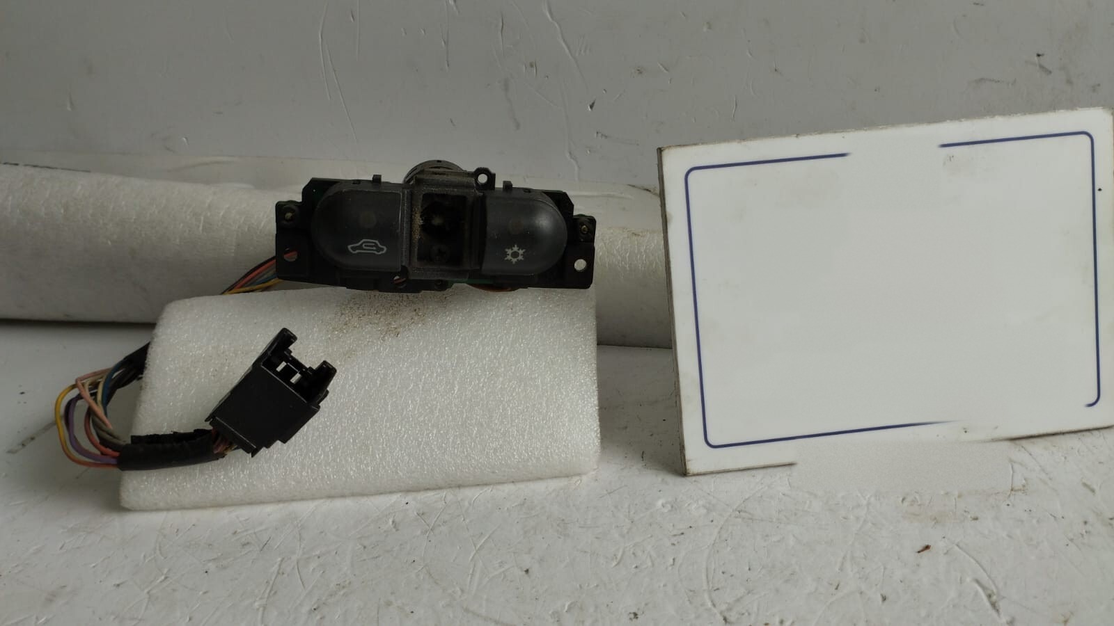interruttore comando a/c - Immagine 1 di 6