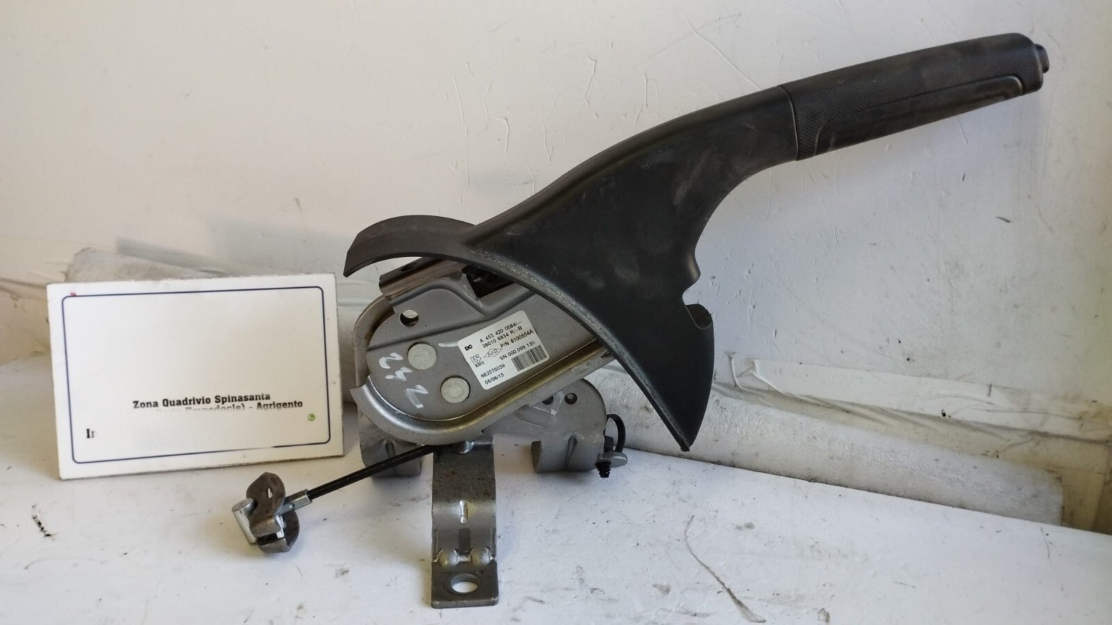 Leva Freno Stazionamento Renault TWINGO 3a Serie (08/14>12/19<) Usato